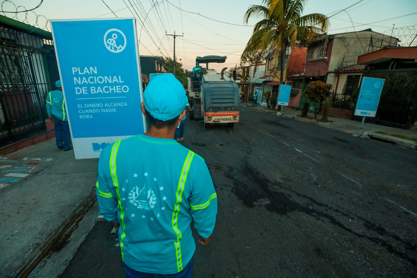 dom-comienza-recuperacion-vial-en-calles-municipales-de-mejicanos